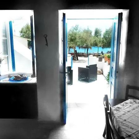Skala * Moutsoúna